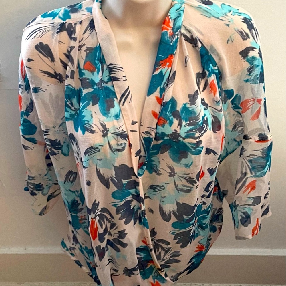 Chelsea28 floral faux wrap sheer 3/4 sleeves white & blue blouse size S bohemian
